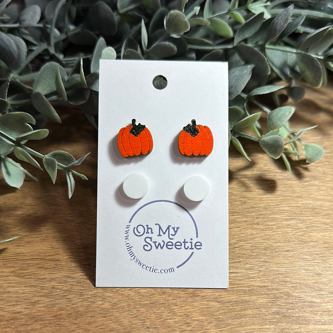 Pumpkin Studs