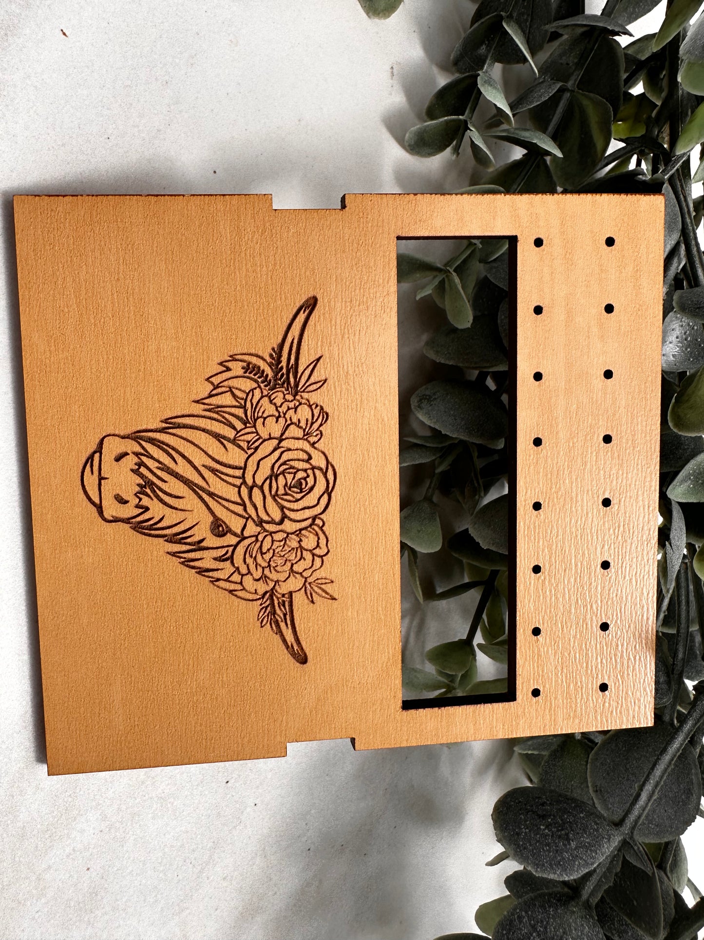 Floral Highland Travel Earring Holder