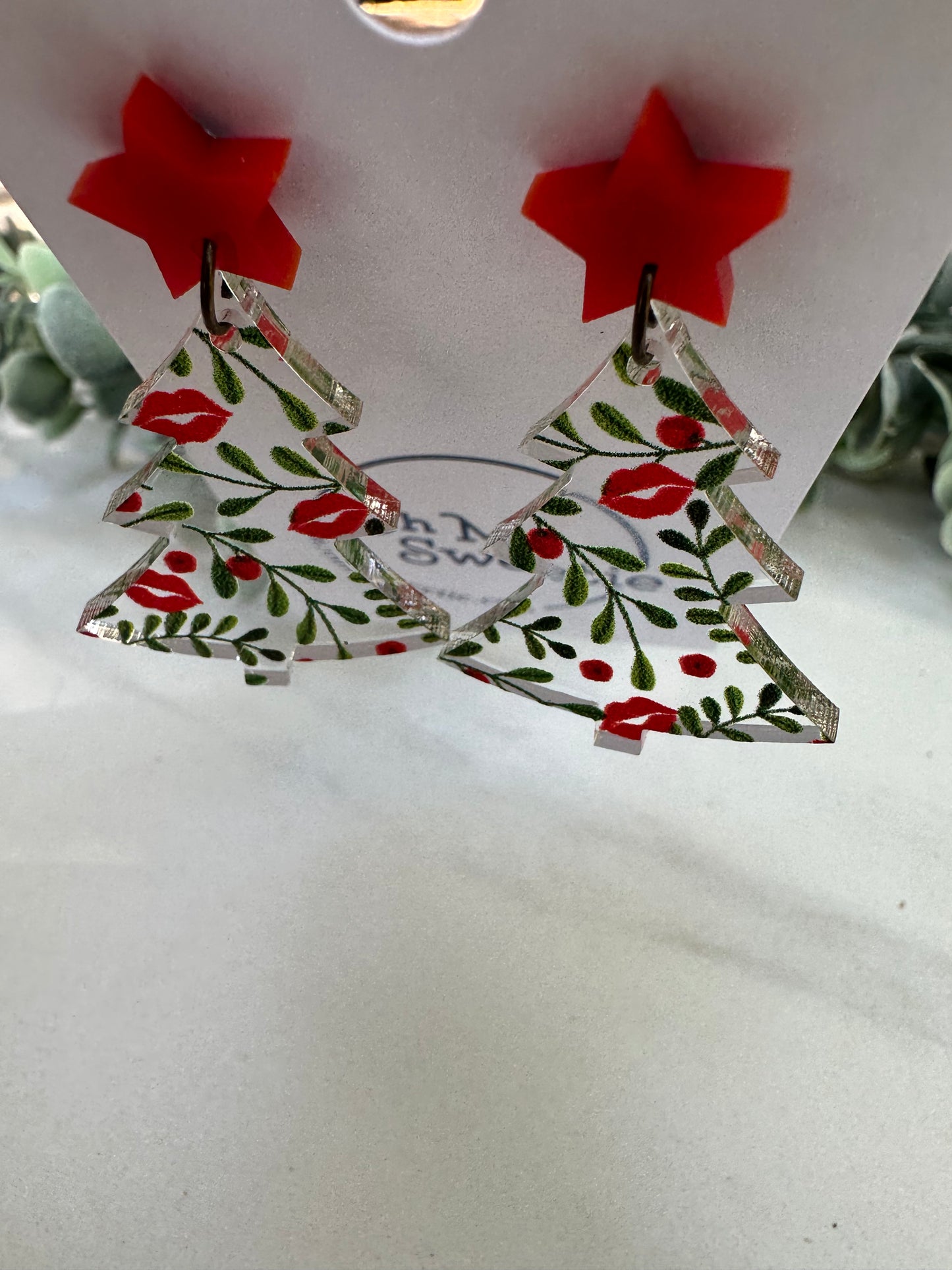 Christmas Tree Earrings - Mistletoe
