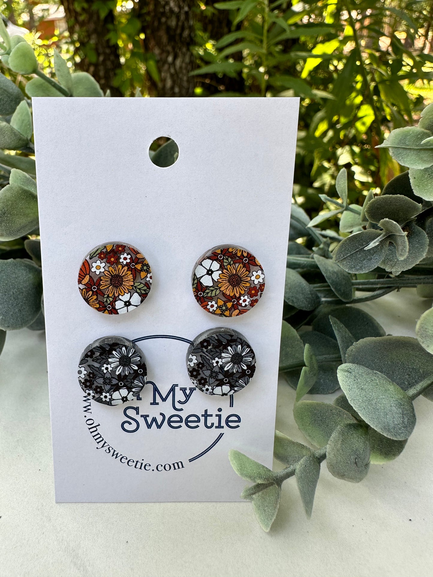 Retro Floral 15mm Studs (2 pair pk)