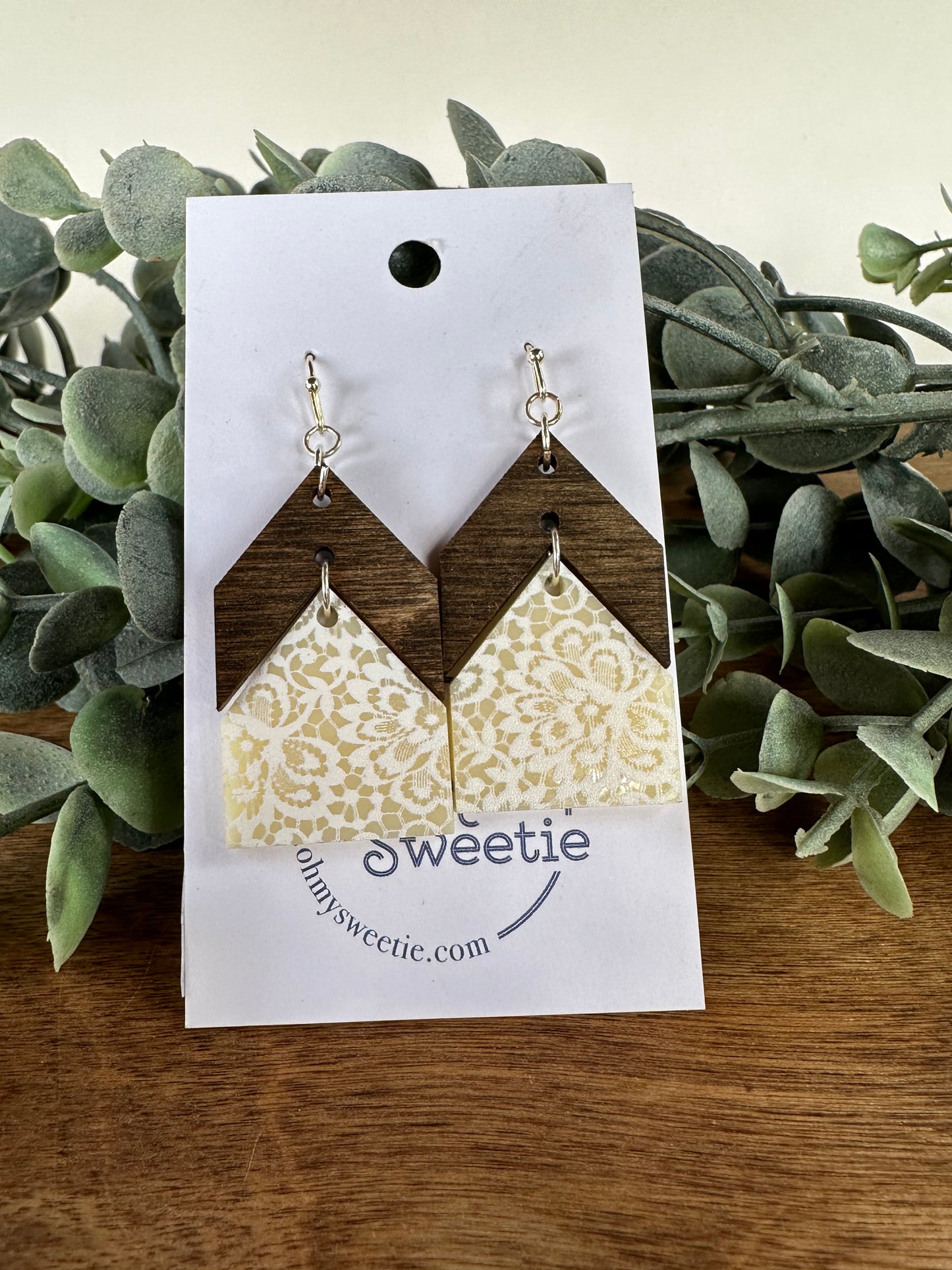 White Lace Arrow Earrings