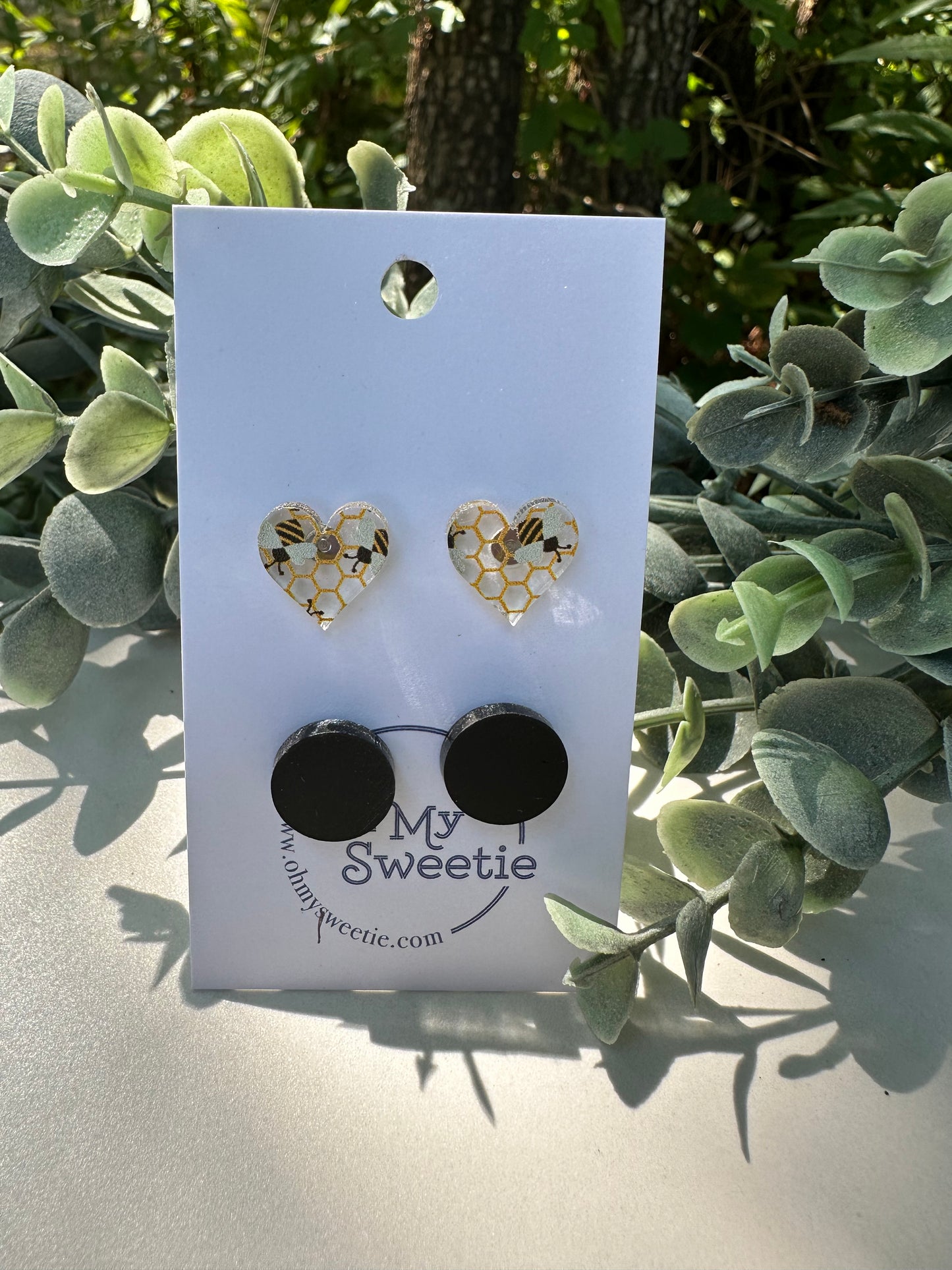 Bee-utiful 15mm Heart Studs and Round Black stud earrings (2 pr)