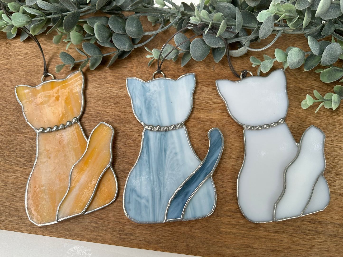 SITTING CAT Stained Glass Suncatcher