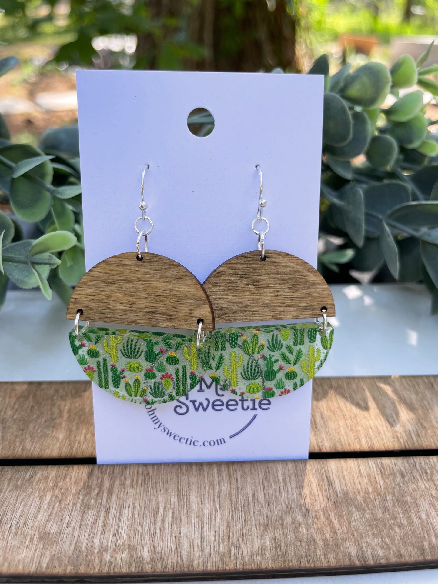 Cacti Medium Round Earrings