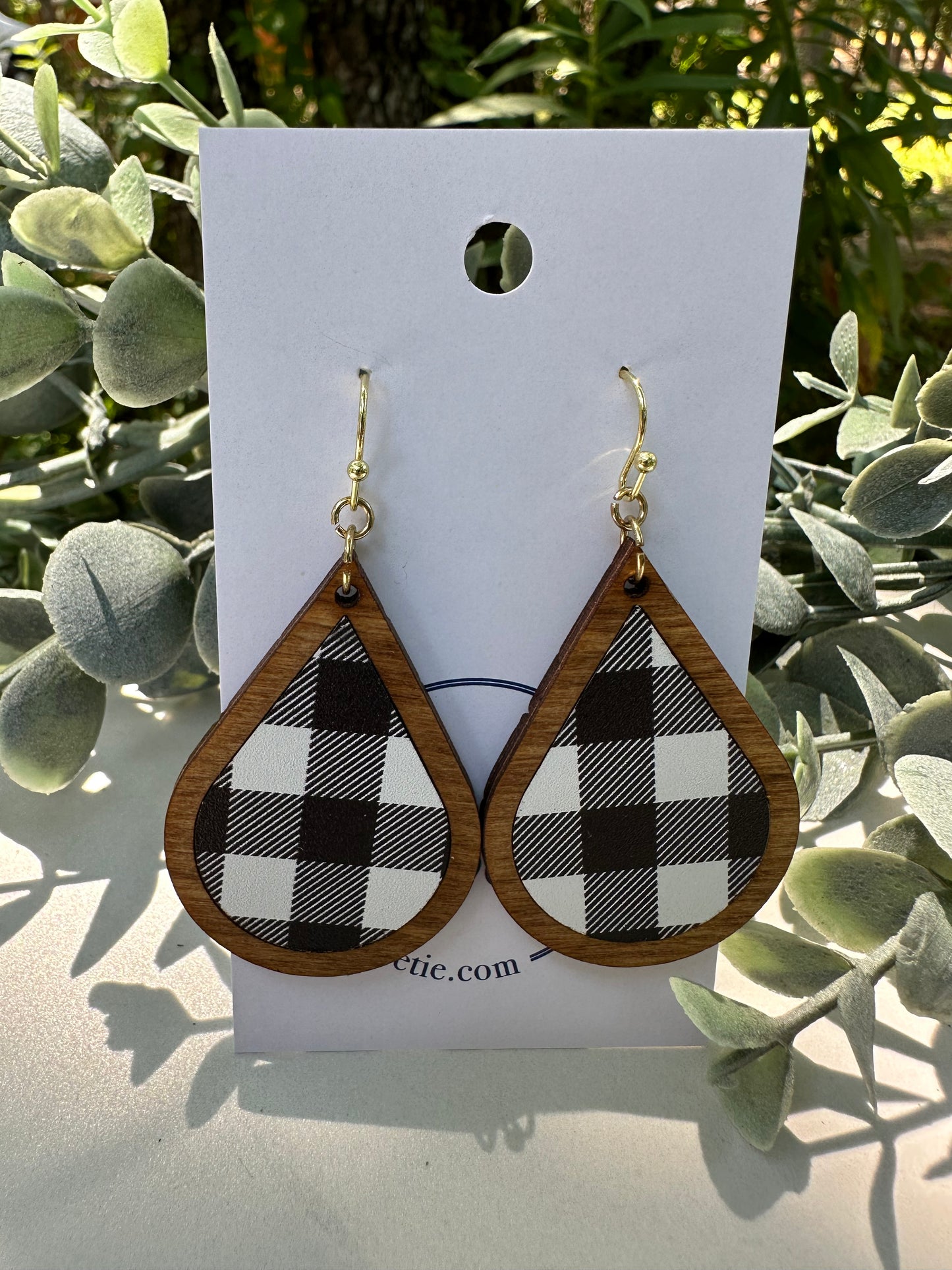 White  Plaid Teardrop Earrings